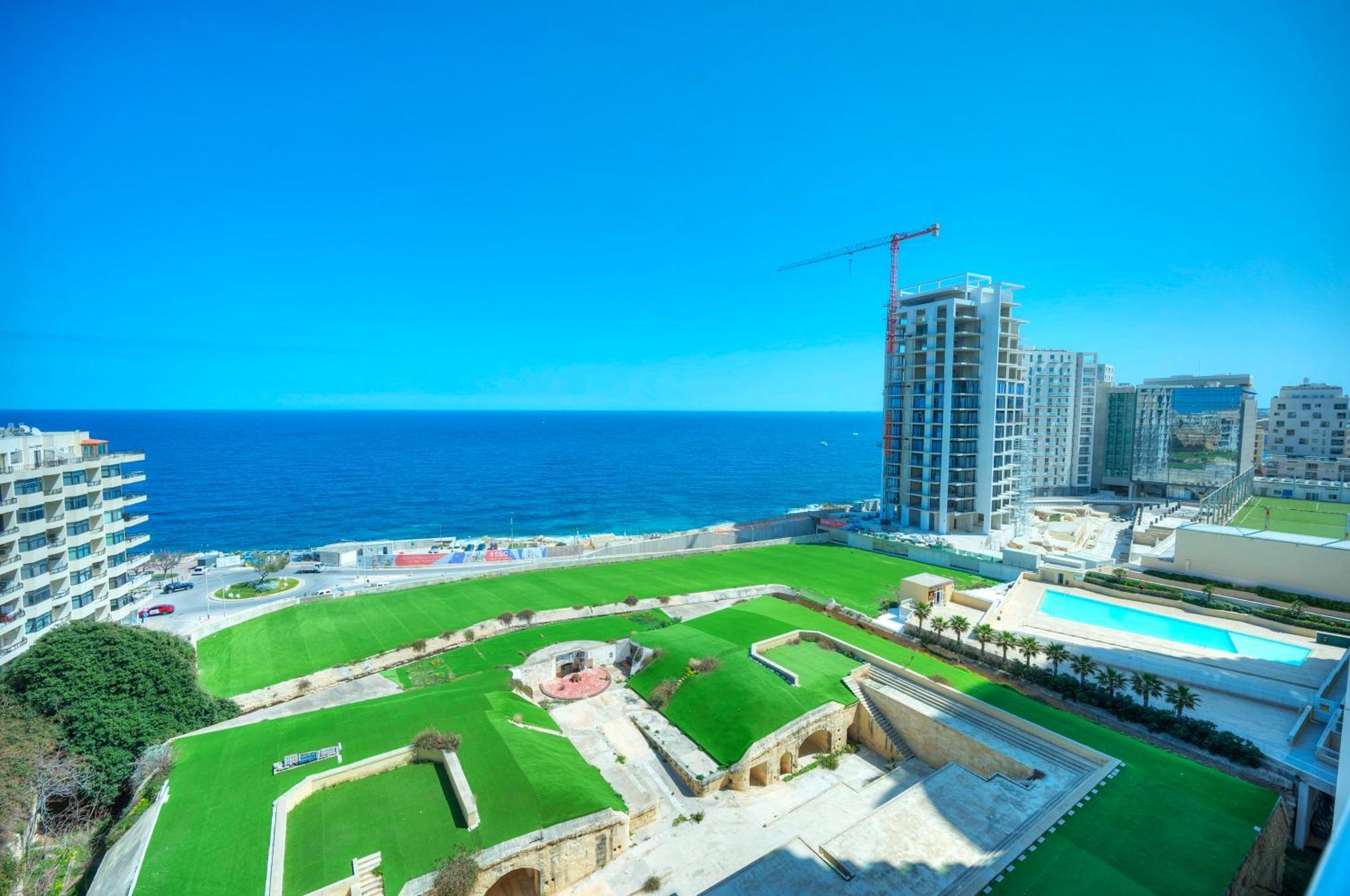 Fort Cambridge Apartments Sliema Exterior photo